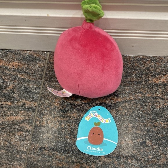 Squishmallows Claudia Beetroot 5 - Picture 2 of 5